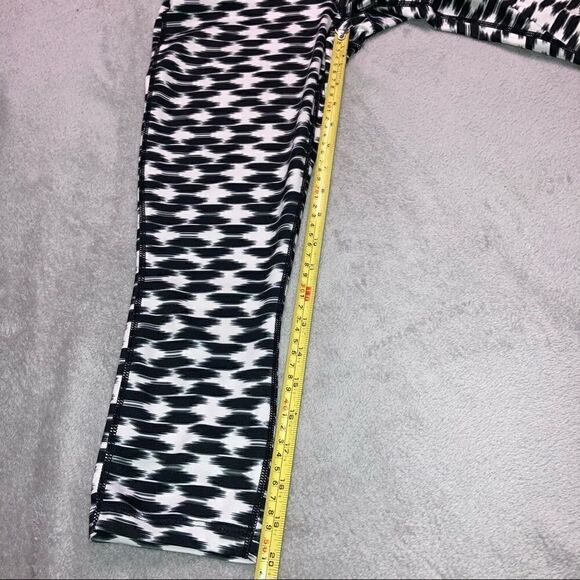 Nike, Womens Relay Printed Cropped Boho Tribal Patterned Leggings Women’s XS - Picture 11 of 13